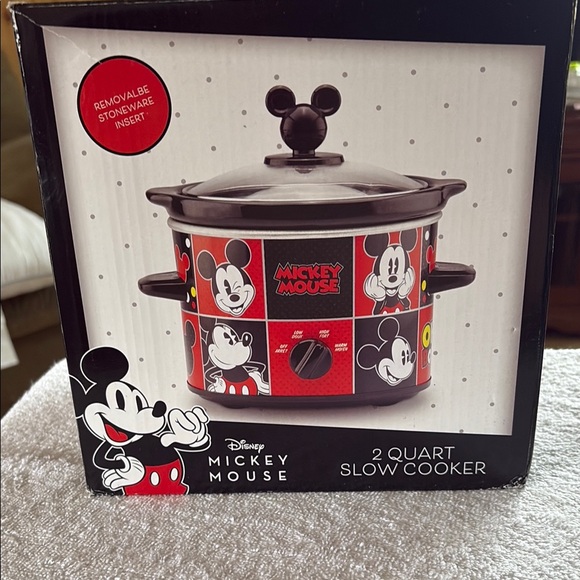 Disney | Kitchen | Disney Mickey Mouse 2quart Slow Cooker Black And Red ...